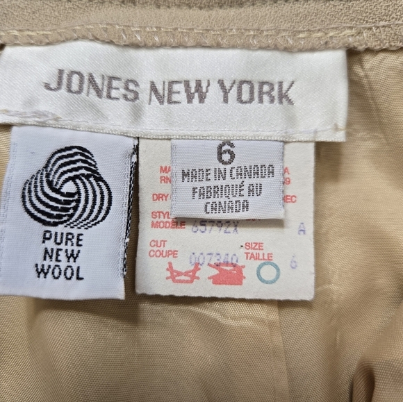 JONES NEW YORK Vintage Pleated Lightweight Virgin Wool Barrel Leg Pants. Size 6 - Picture 7 of 13